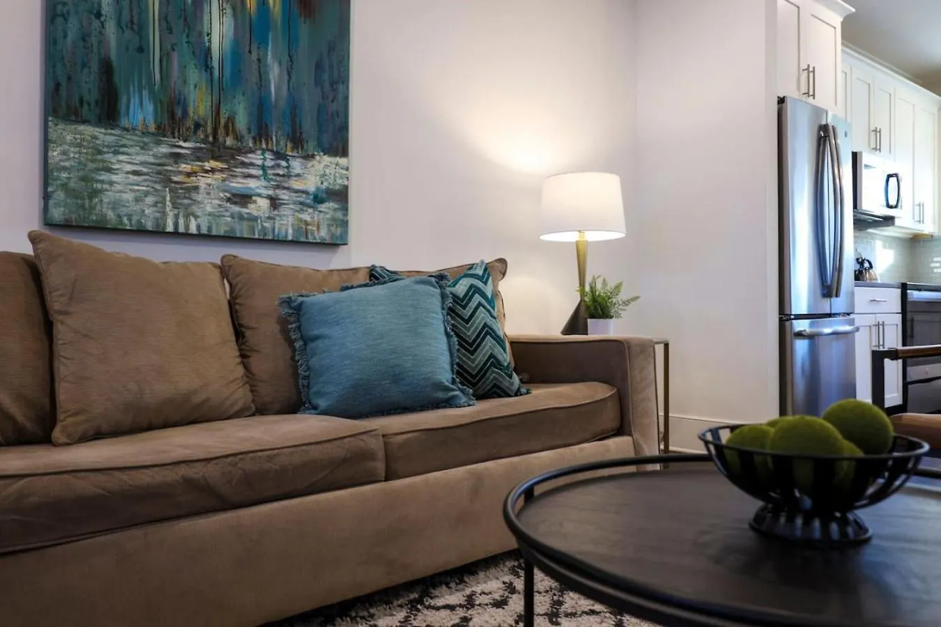 Ten Minutes To Broadway Alluring Gated Townhome Nashville United States